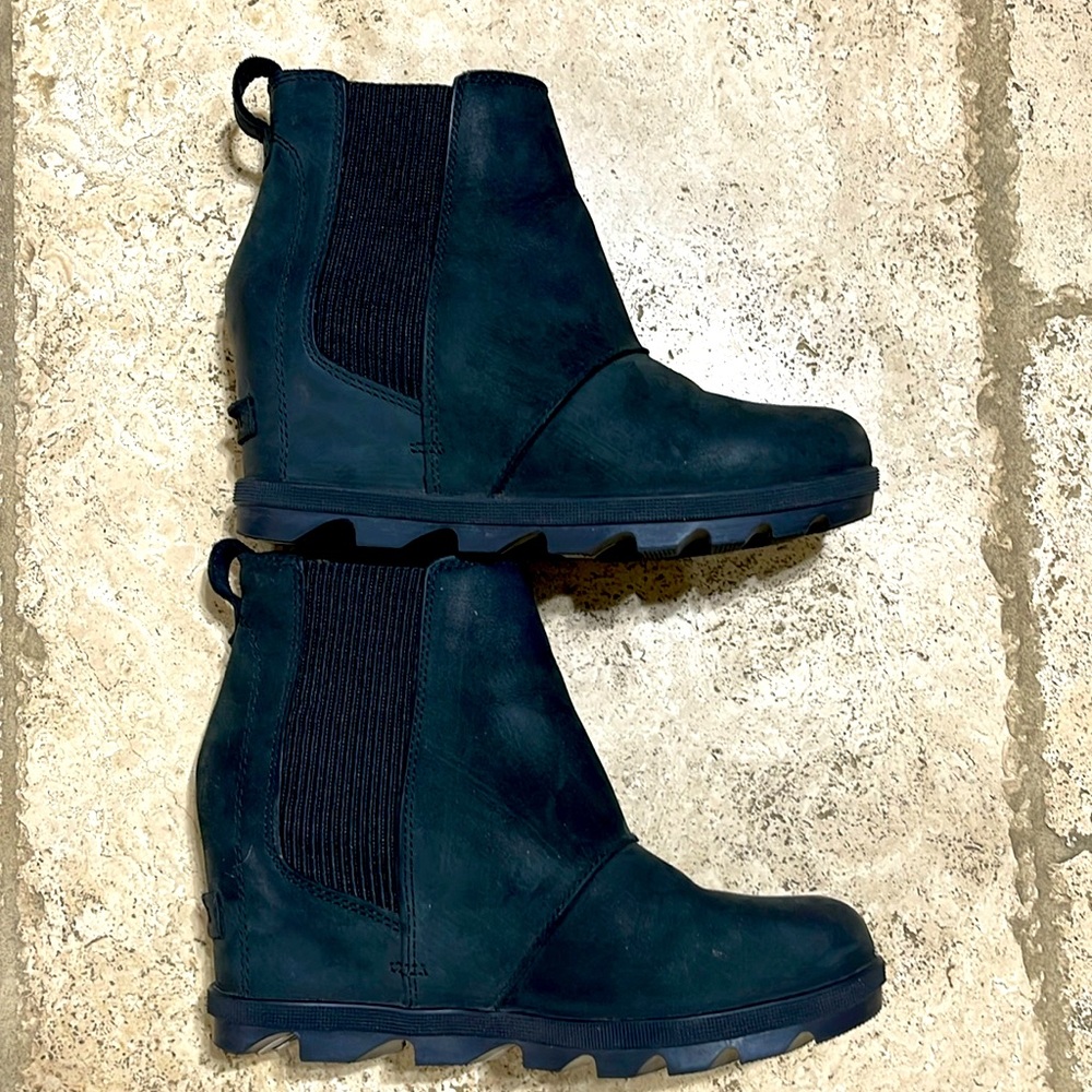 Sorel Joan of Arch Wedge Boots Size 8